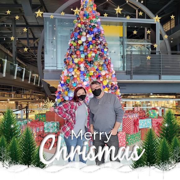 Profile Picture of Benjamin Loeb (@loeblimited) on Poshmark