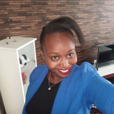 Profile Picture of Ruth Ronald (@Claygal3) on Twitter