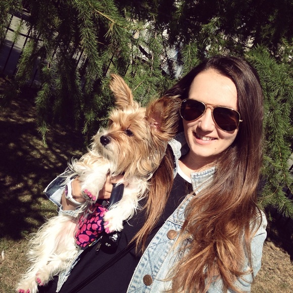 Profile Picture of Ekaterina Popenko (@soderling07) on Poshmark