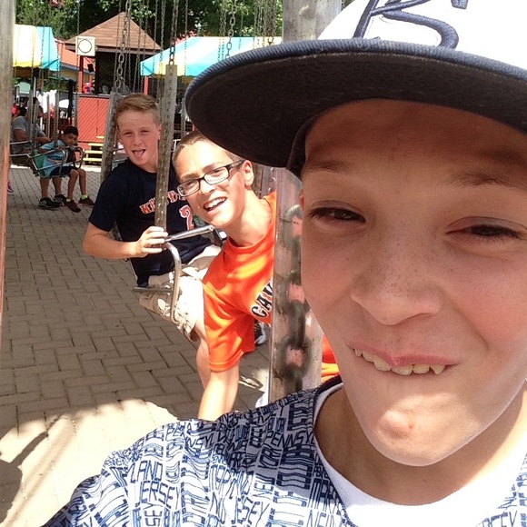 Profile Picture of Jake Arnold (@jake_arnold26) on Poshmark