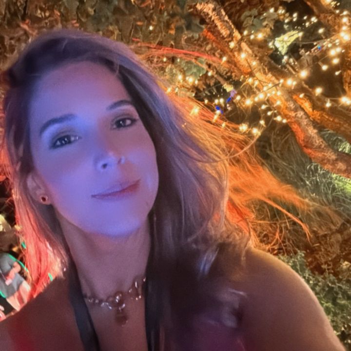 Profile Picture of Juliana Laverde (@julialaver) on Tiktok