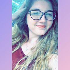 Profile Picture of Rachel Holt (@rachelholt08) on Tiktok