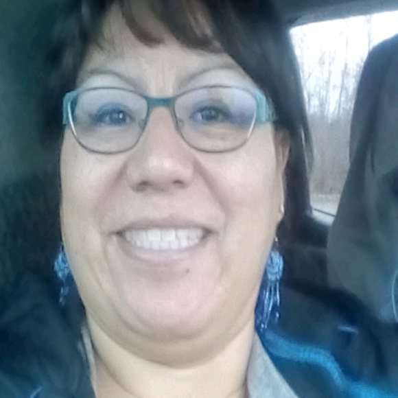 Profile Picture of Rose Demoski (@rmdemoski88) on Poshmark