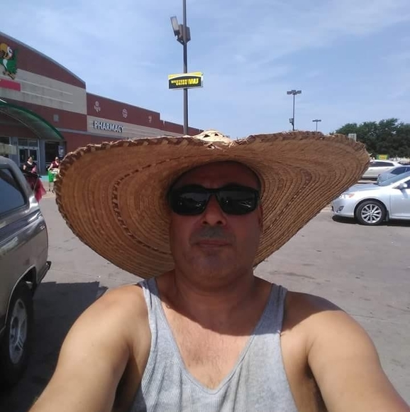 Profile Picture of Rey Alvarez (@rey_alvarez) on Poshmark