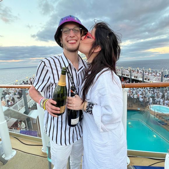 Profile Picture of Jonathan Littler (@jonathanlittler) on Poshmark