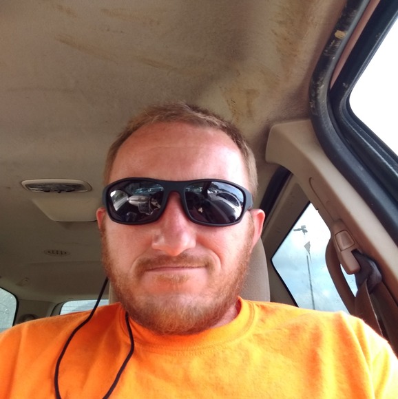 Profile Picture of Joe Cantrell (@joecantrell986) on Poshmark