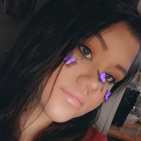 Profile Picture of Kyleigh Payton (@kyleigh468) on Poshmark