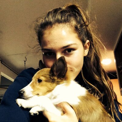 Profile Picture of Emily Schwartz (@schwartzie9) on Twitter