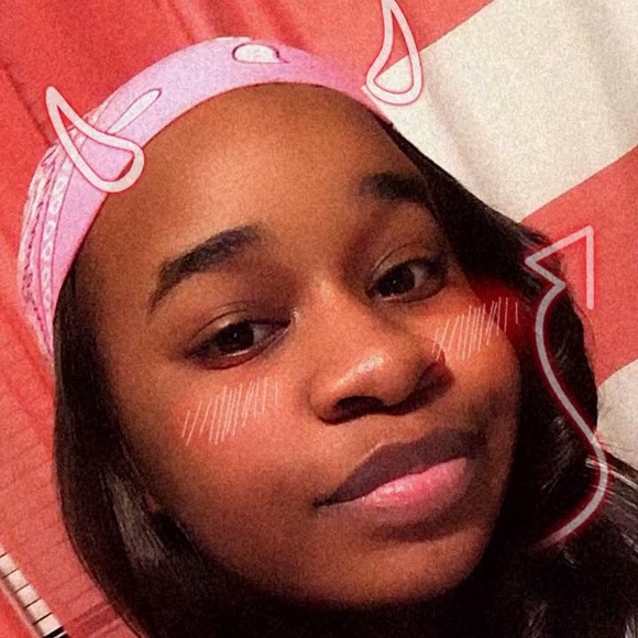 Profile Picture of Kãilã Kãilã (@nakaila278) on Poshmark