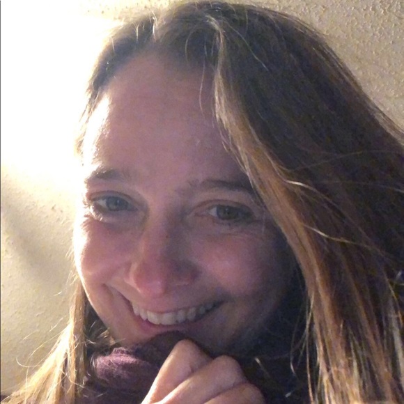 Profile Picture of Stacey Lorren (@slc2732) on Poshmark