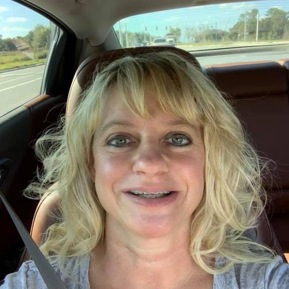 Profile Picture of Lori Lori (@teddybear04) on Poshmark