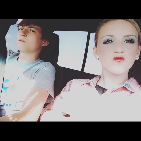 Profile Picture of Alexis Mayall (@alexis_mayall) on Poshmark