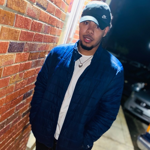 Profile Picture of Kevin Williams (@papiichuloooo) on Poshmark