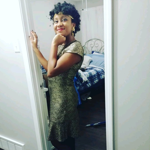 Profile Picture of Caitlyn Kern (@caityglen) on Poshmark