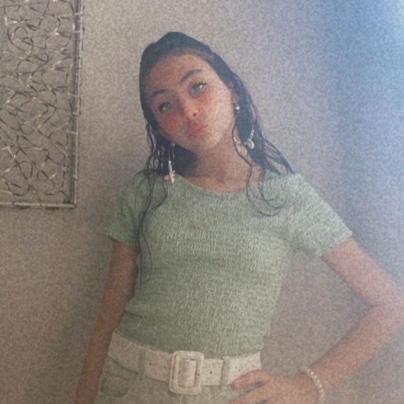 Profile Picture of Nirmin Shalabi (@nirmin_shalabi) on Poshmark