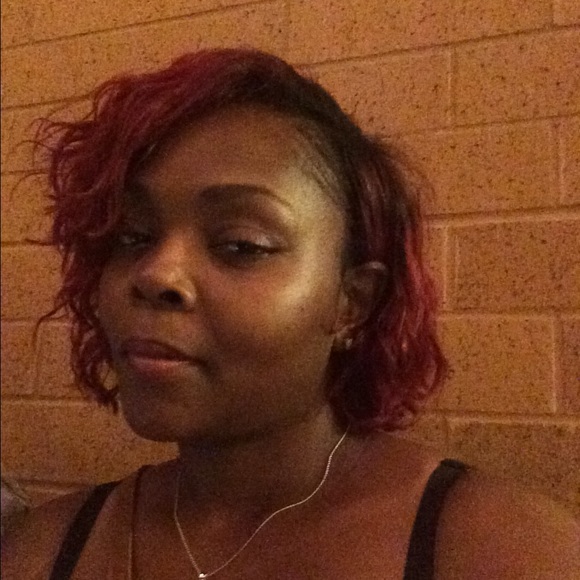 Profile Picture of Lashonda Matthews (@suga0618) on Poshmark