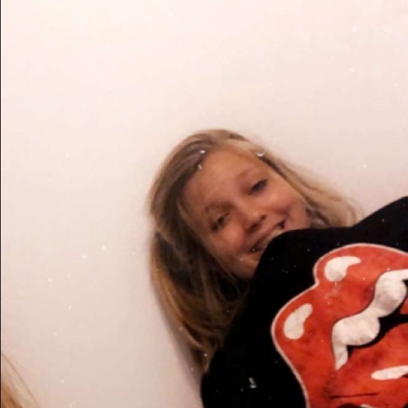 Profile Picture of Katie grace Larason (@katiegrace05) on Poshmark