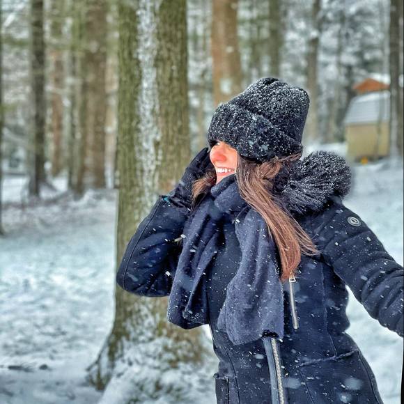 Profile Picture of Zorana Mikanović (@zoranamikanovic) on Poshmark