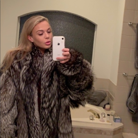 Profile Picture of Shayla Tocher (@shays_cloest) on Poshmark