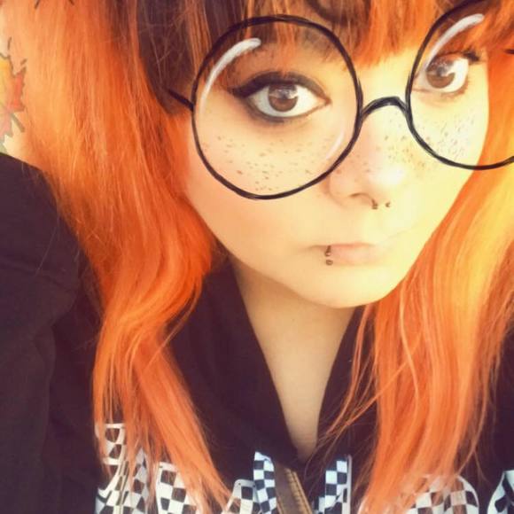 Profile Picture of Sammie Cosay (@sammiekpe) on Poshmark