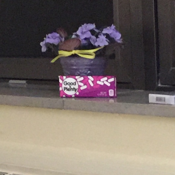 Profile Picture of Jen Spinder (@2_75_colt) on Poshmark