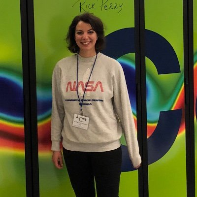 Profile Picture of Agnès Ferté (@CosmoloGirl) on Twitter