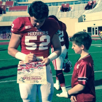 Profile Picture of Tyler  Burgett (@tburg52) on Twitter