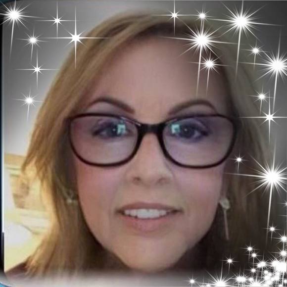 Profile Picture of Jane Jenkins (@janejenkins403) on Poshmark
