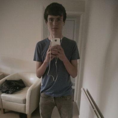 Profile Picture of Adam Tingle (@A_tinglemybum) on Twitter
