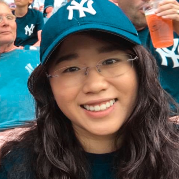 Profile Picture of Phoebe Huang (@phoebecy) on Poshmark