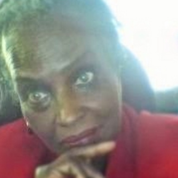 Profile Picture of Phyllis Cook (@phyllis_cook) on Poshmark