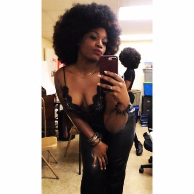 Profile Picture of B E L L A (@AutumnLaBella) on Twitter