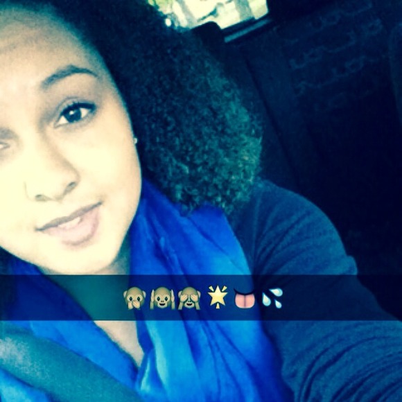 Profile Picture of Mya Sudmeier (@_queen_m) on Poshmark