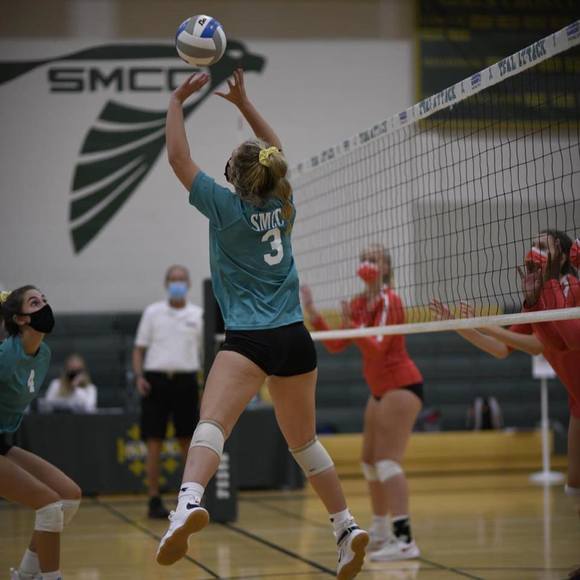 Profile Picture of Amy Collingsworth (@amcolling1) on Poshmark