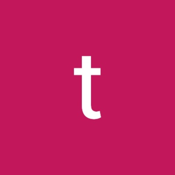 Profile Picture of Teresita Fernandez (@teresitafc46) on Poshmark