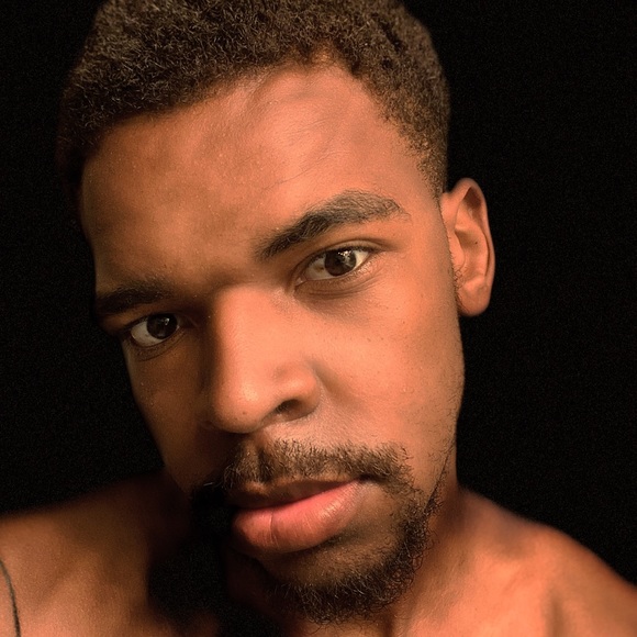 Profile Picture of Jonathan Shavers (@j_shavers) on Poshmark