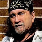 Profile Picture of Benjamin Schultz - About The Benjamin  (@aboutthebenjamin-Gtr) on Youtube