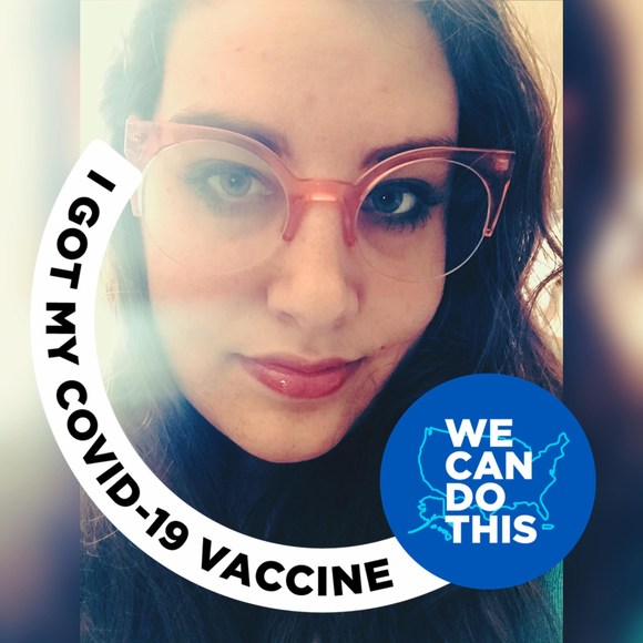 Profile Picture of Arianna Grinager (@ariannanustad) on Poshmark