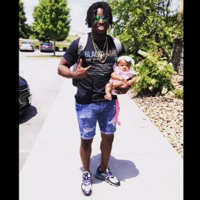 Profile Picture of Darnell Jones 🏀🏆💪🏿👌🏿✊🏿 (@dj0nes3) on Twitter