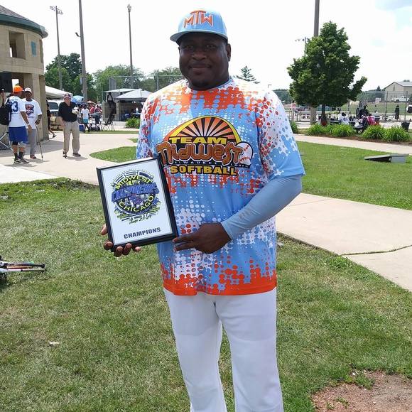 Profile Picture of James Estes (@jestes2318) on Poshmark