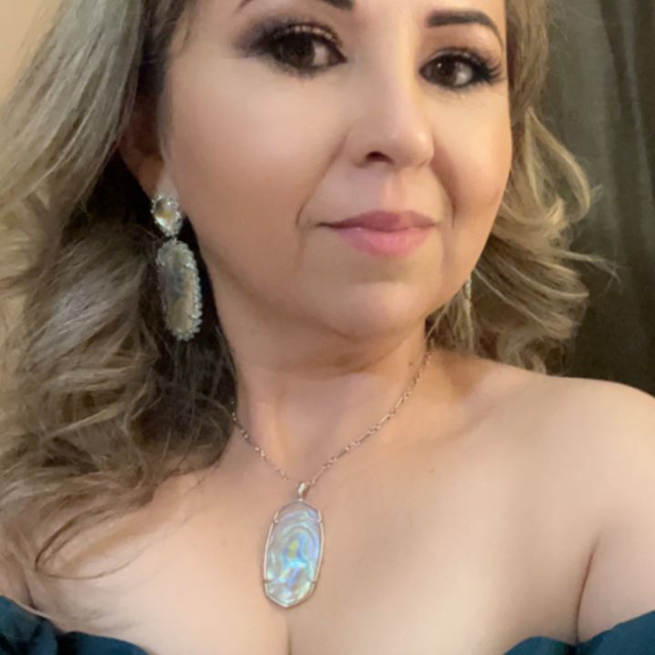 Profile Picture of AlmaBorrego (@user9654154653176) on Tiktok