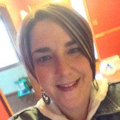 Profile Picture of Amanda Dooley (@amandaldooley) on Twitter