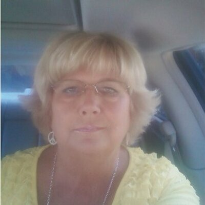 Profile Picture of Linda Milne (@Nooklover1) on Twitter