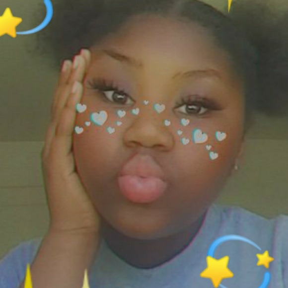 Profile Picture of Jermellatu Ville (@jermellatuville) on Poshmark