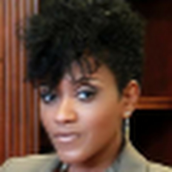 Profile Picture of Claudette Alexander (@jwaunkris) on Poshmark