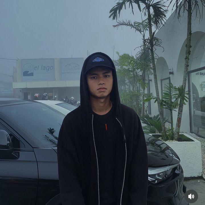 Profile Picture of Kenneth (@bljlbabon) on Tiktok