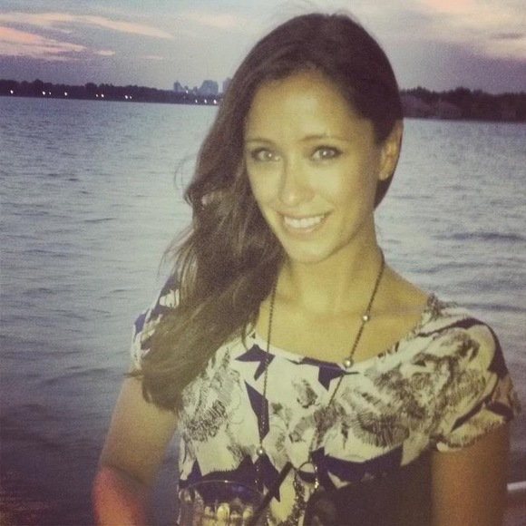 Dana Wollet - Poshmark Profile Picture of Dana Wollet (@drwollet) on Poshmark