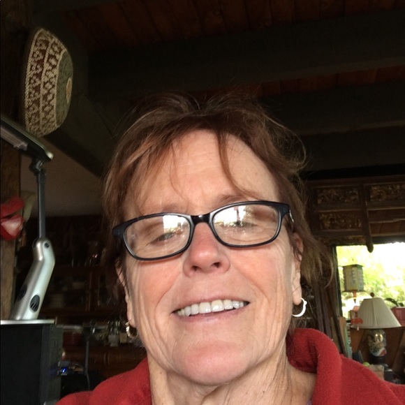 Cheryl Schwaebe - Poshmark Profile Picture of Cheryl Schwaebe (@cercee) on Poshmark