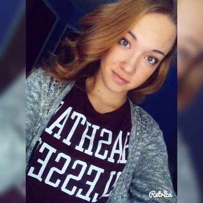Profile Picture of Caitlin Mohilo (@C8ybu9) on Twitter
