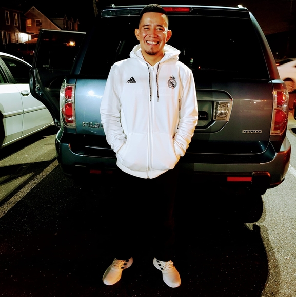Profile Picture of Carlos Mendez (@carlosd19821) on Poshmark